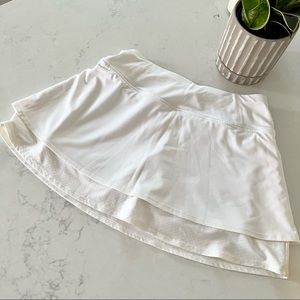 Athleta Tennis Skirt with Built in Shorts XXS Size White